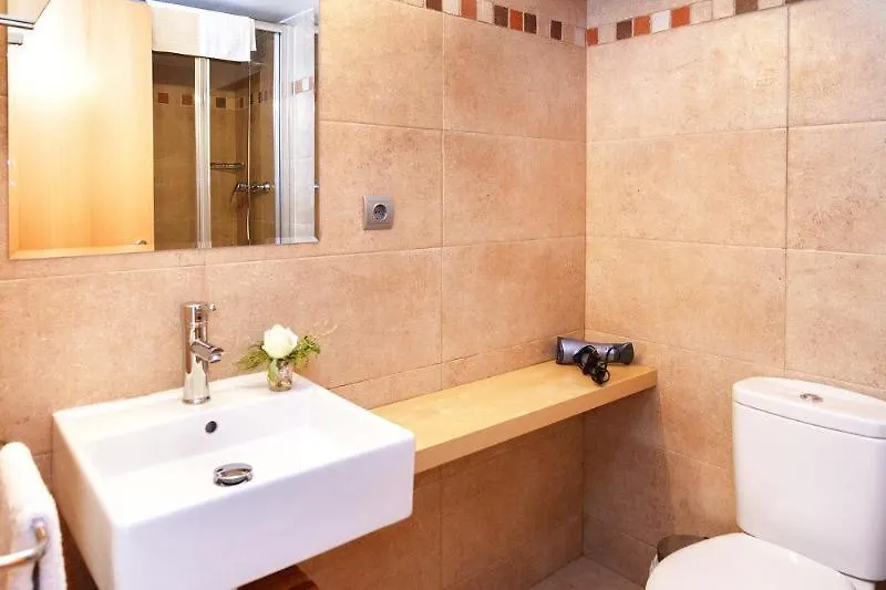 Feelathome Marquet Beach Apartments Barcelona 0*,  Spain