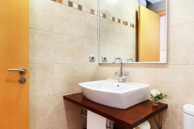 Feelathome Marquet Beach Apartments Barcelona