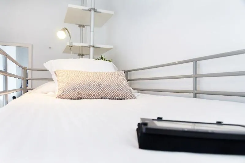 Feelathome Marquet Beach Apartments Barcelona