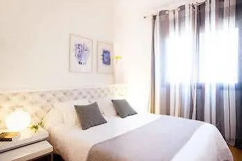 Feelathome Marquet Beach Apartments Barcelona