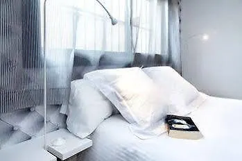 Feelathome Marquet Beach Apartments Barcelona Spain